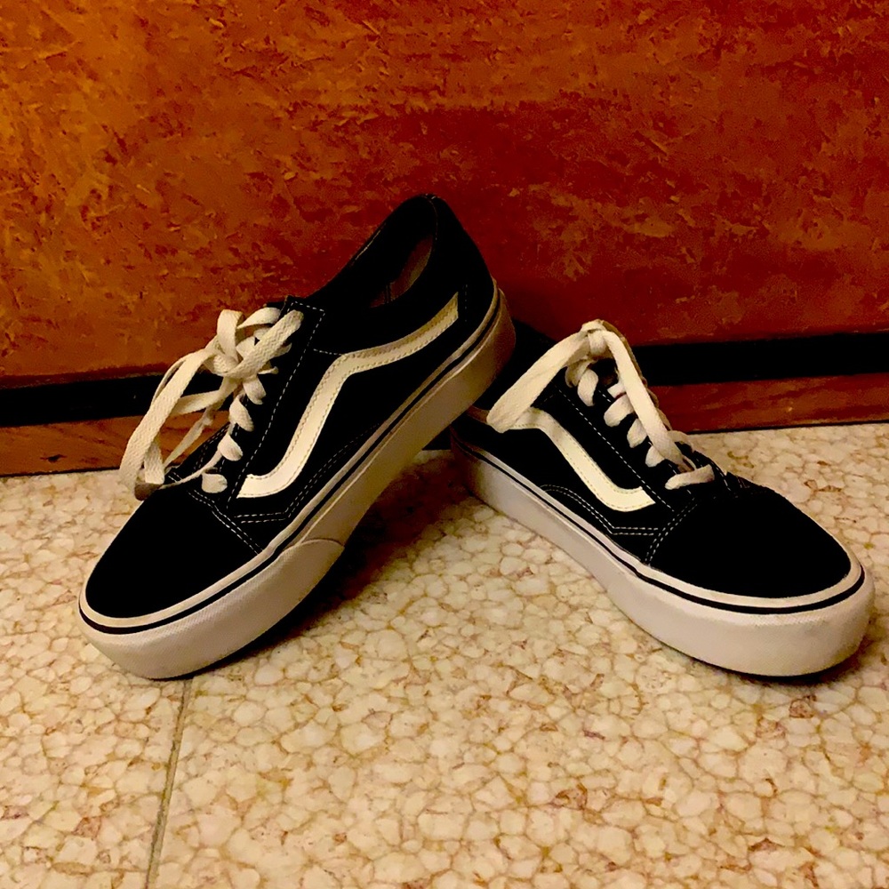 VANS Platform - Size 6 1/2- Great condition. Only worn a few times.